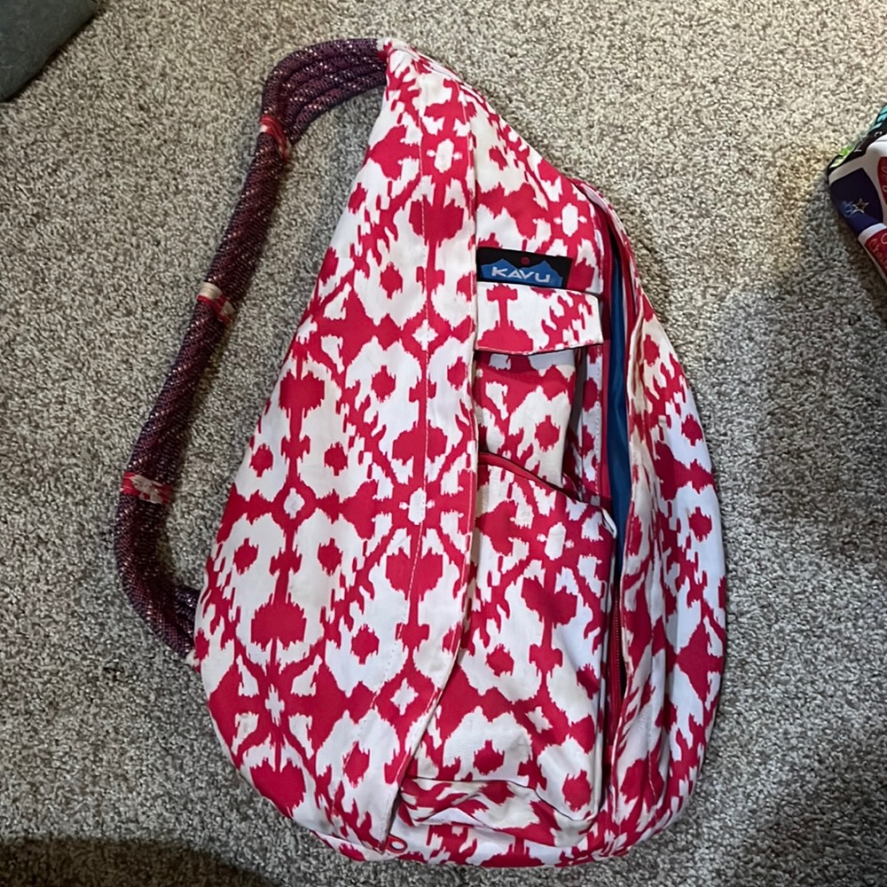 Kavu Pink and White bag